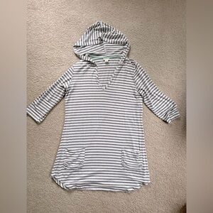 Dakini Gray and White Striped Beach Cover Up Tunic